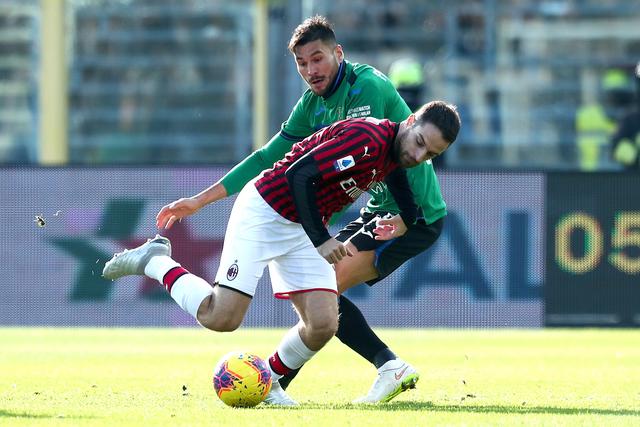 镜报：若小蜘蛛离队马竞将追奥斯梅恩，加拉塔萨雷要价6400万镑起